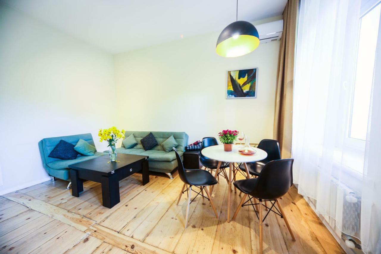 Parajhouse Apartment Tbilisi ภายนอก รูปภาพ